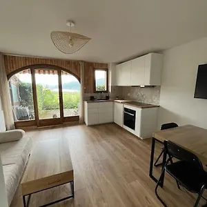 https://appartement-avec-vue-sur-le-lac.fr-provencehotel.com