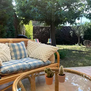 https://inspiration-maison-entire-avec-jardin.fr-provencehotel.com